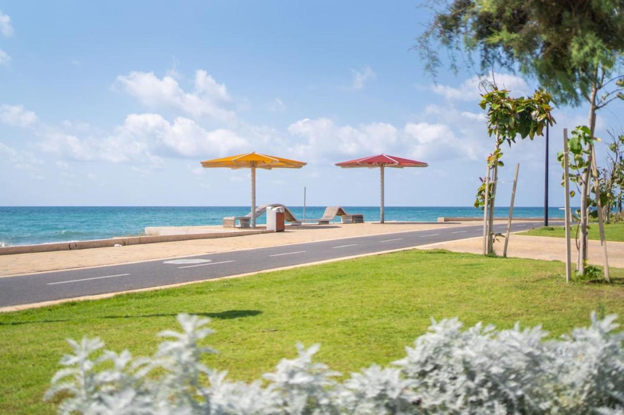 Tranquil Stay Near The Beach By Sea N' Rent Nahariya Exterior photo